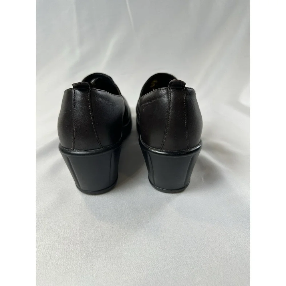 Dansko slight wear